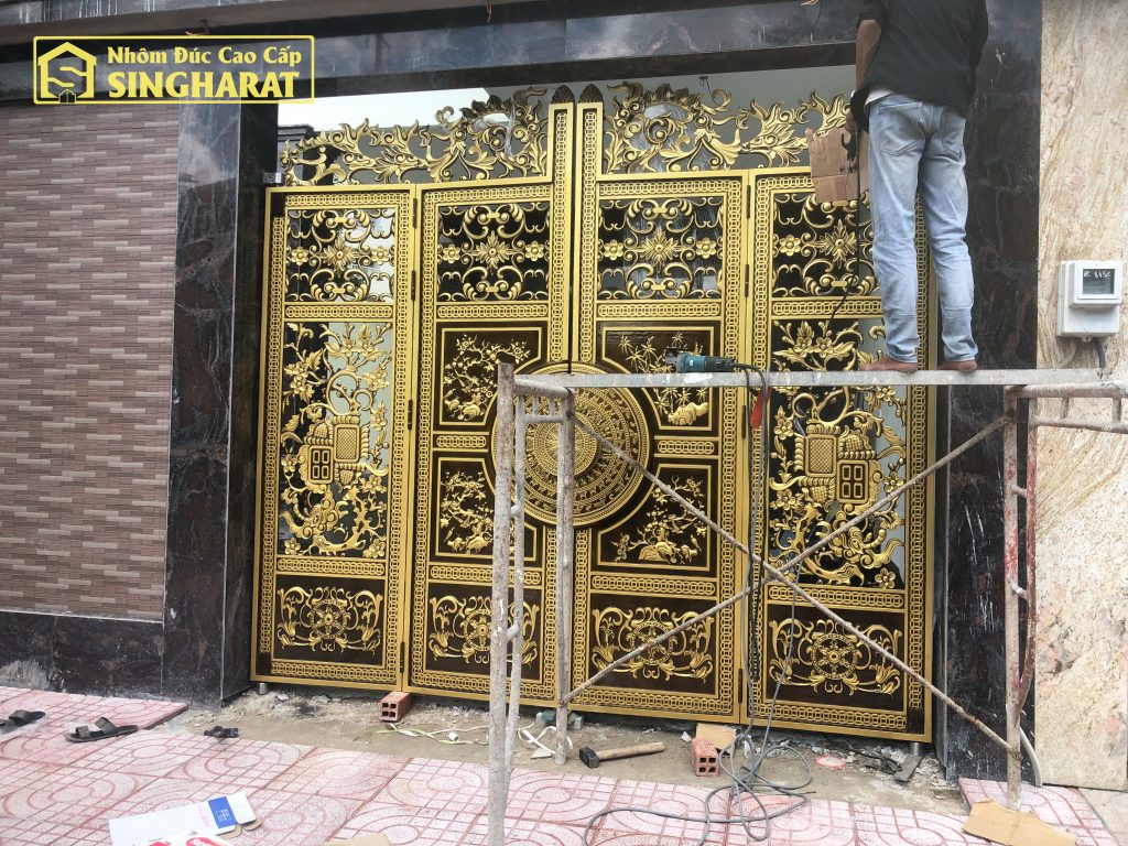 Thi công cổng nhôm đúc Long An